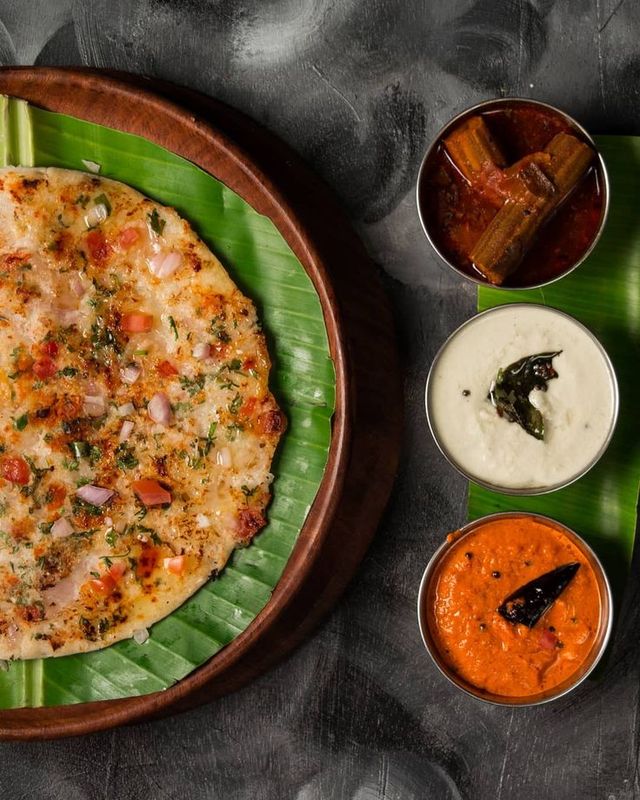 Thick uttappa with toppings